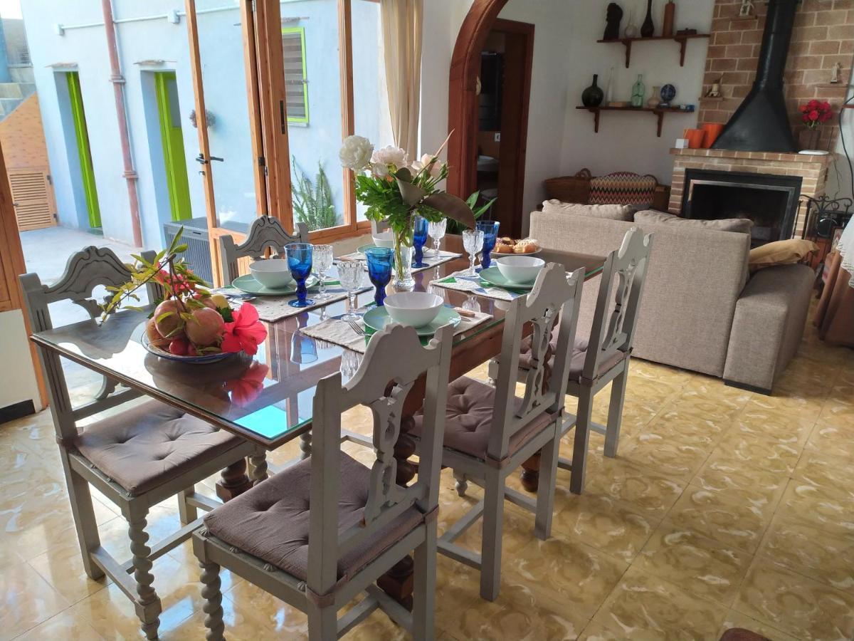Casa Mercado Sineu Blue Bagian luar foto